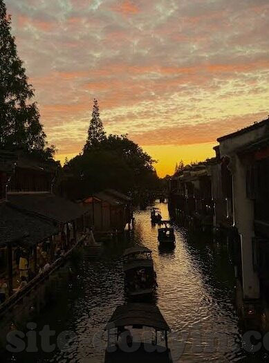 色天下一区二区三区-探索网络世界的多元色彩，一区、二区、三区的独特魅力